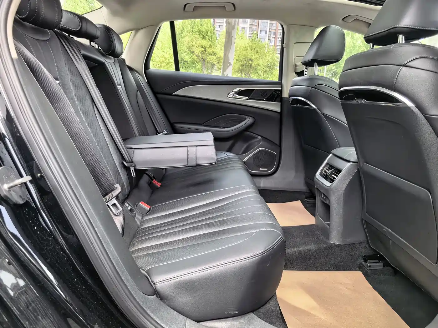 Hongqi H5 2024 1.5T DCT Smart Connect Flag Rhythm Edition фото 22