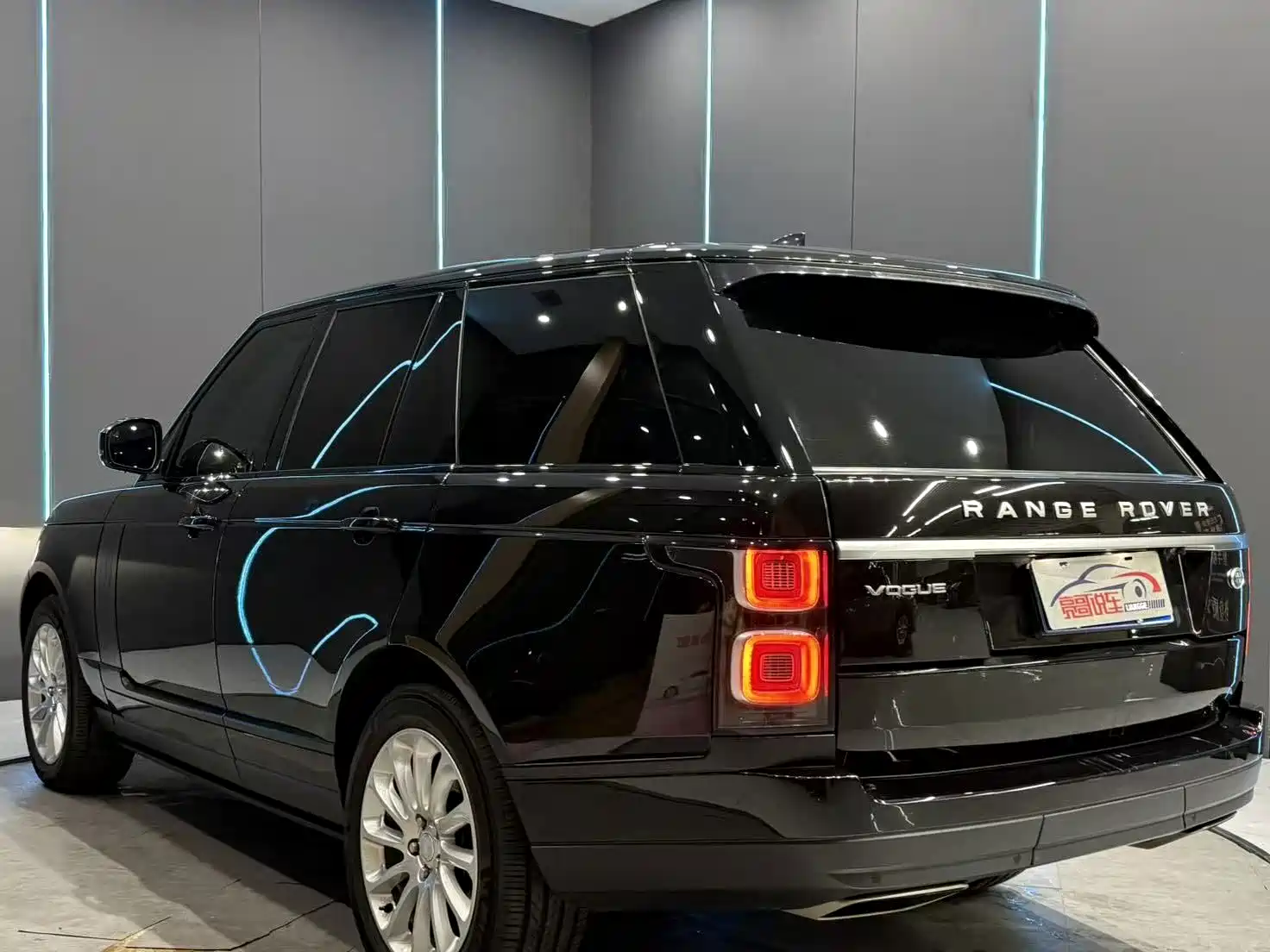 Фото 8 - Land Rover Range Rover