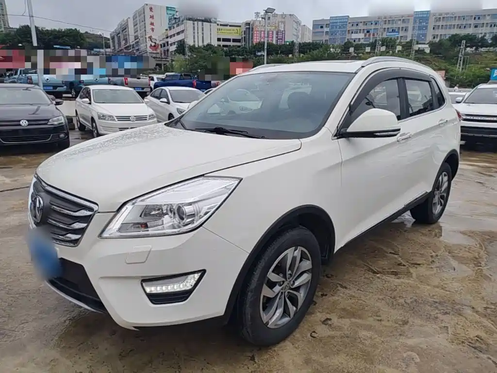 2016 BAIC Weiwang S50
