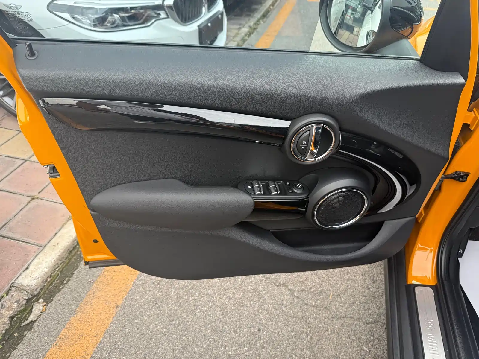 Фото 9 - MINI MINI