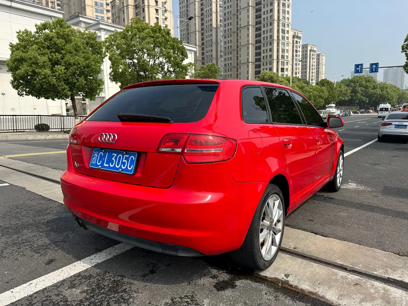 Audi A3 (Import) 2010 Sportback 1.4T Comfort Model фото 7