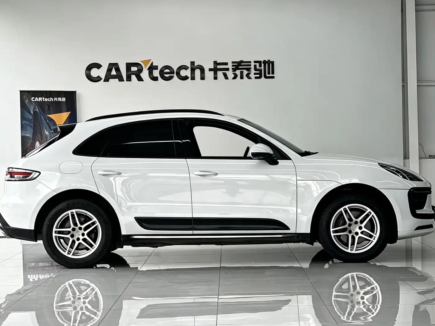 Porsche Macan 2017 Macan 2.0T фото 4