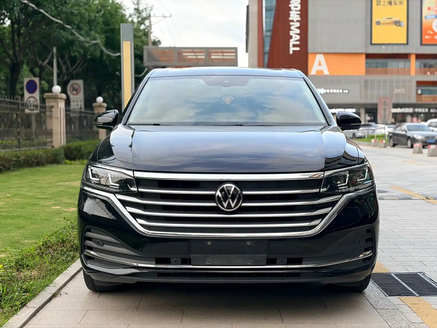 Volkswagen Viloran 2022 330TSI Luxury Edition фото 2