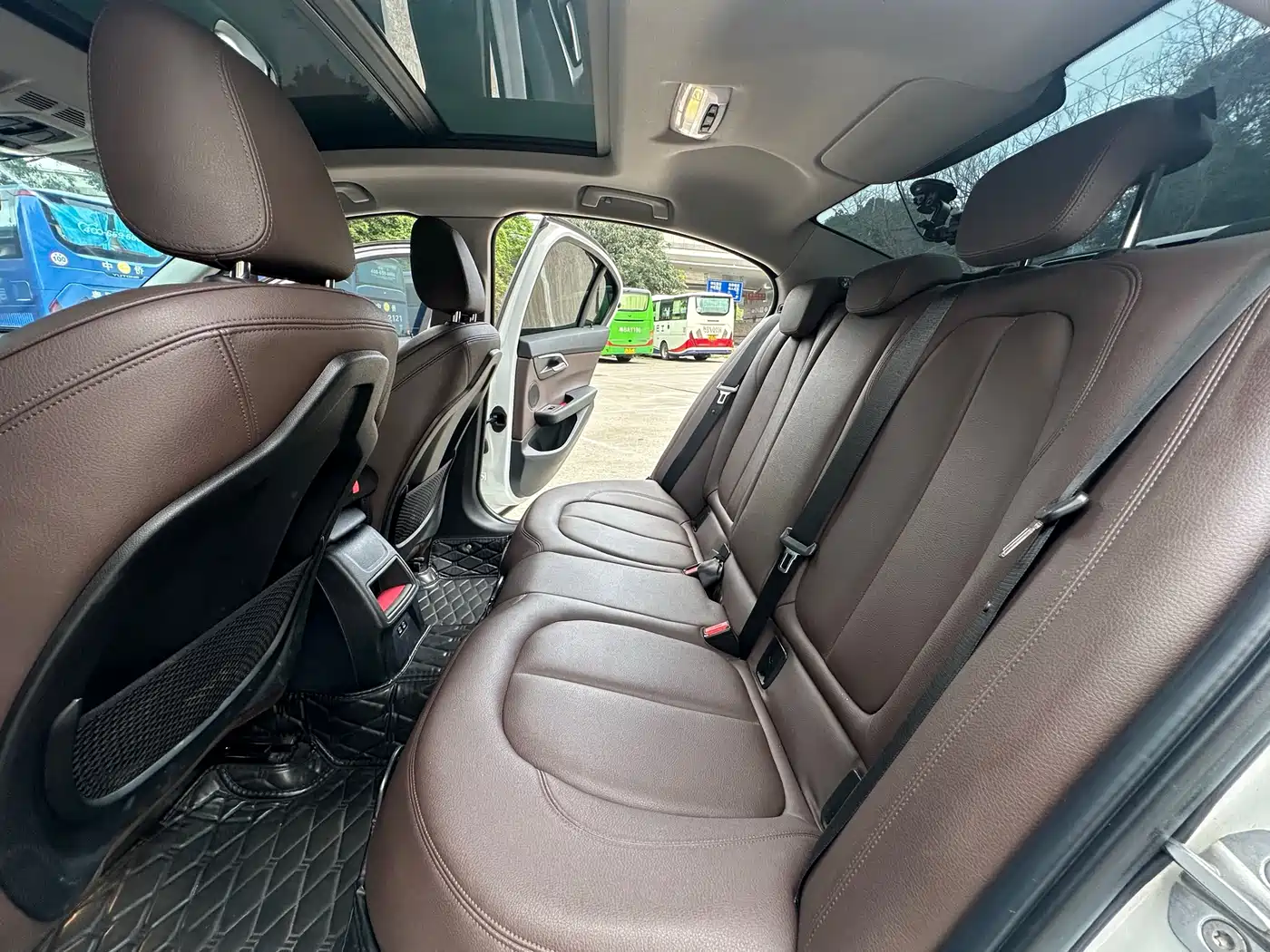 BMW 1 Series 2019 120i Leading M Sport Package фото 15