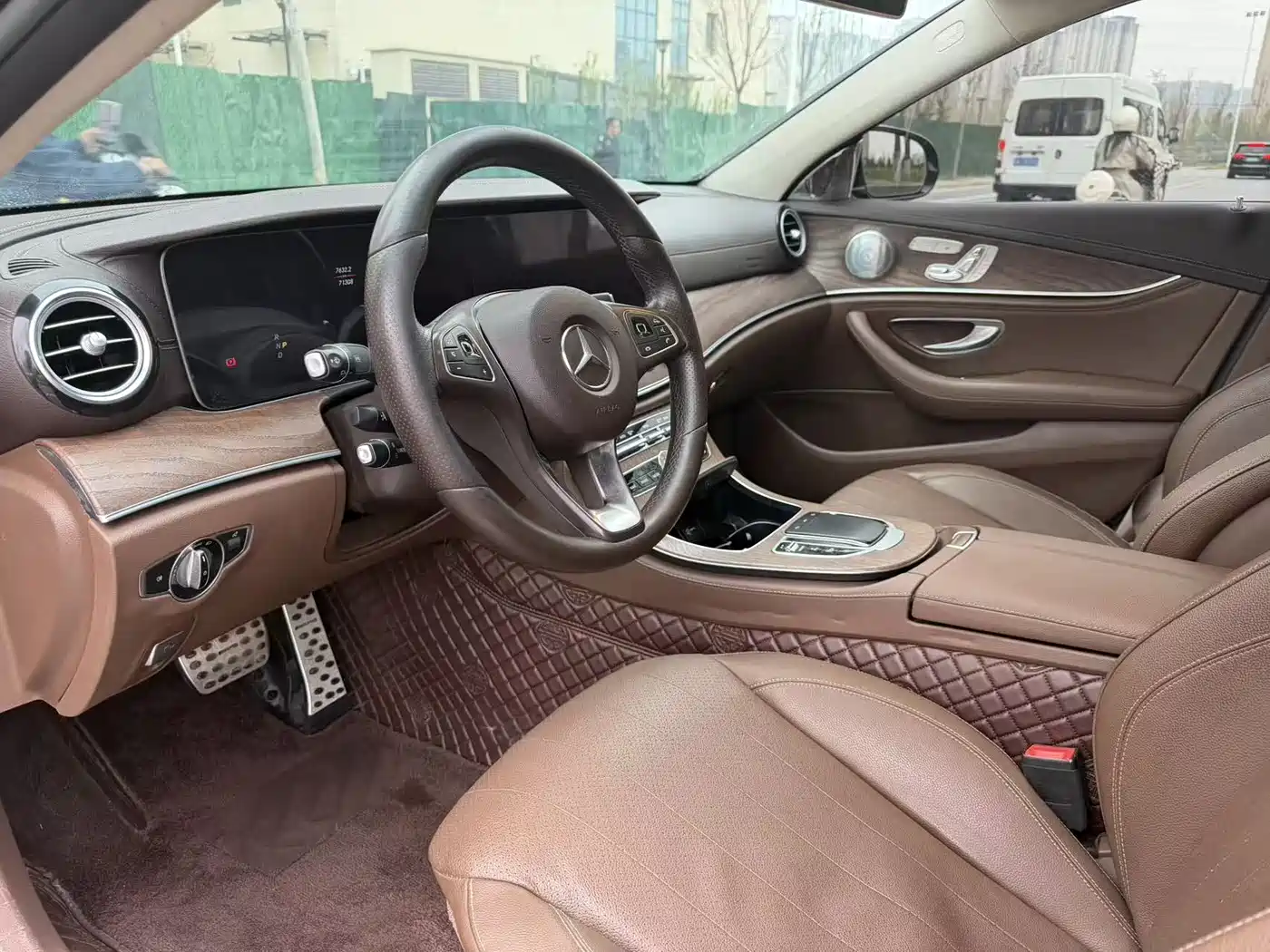 Mercedes-Benz E-Class 2018 Facelift E 300 L Fashion фото 4