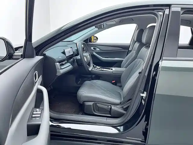 Geely Galaxy Galaxy A7 2025 2025 EM-i 70km Luxury Edition
