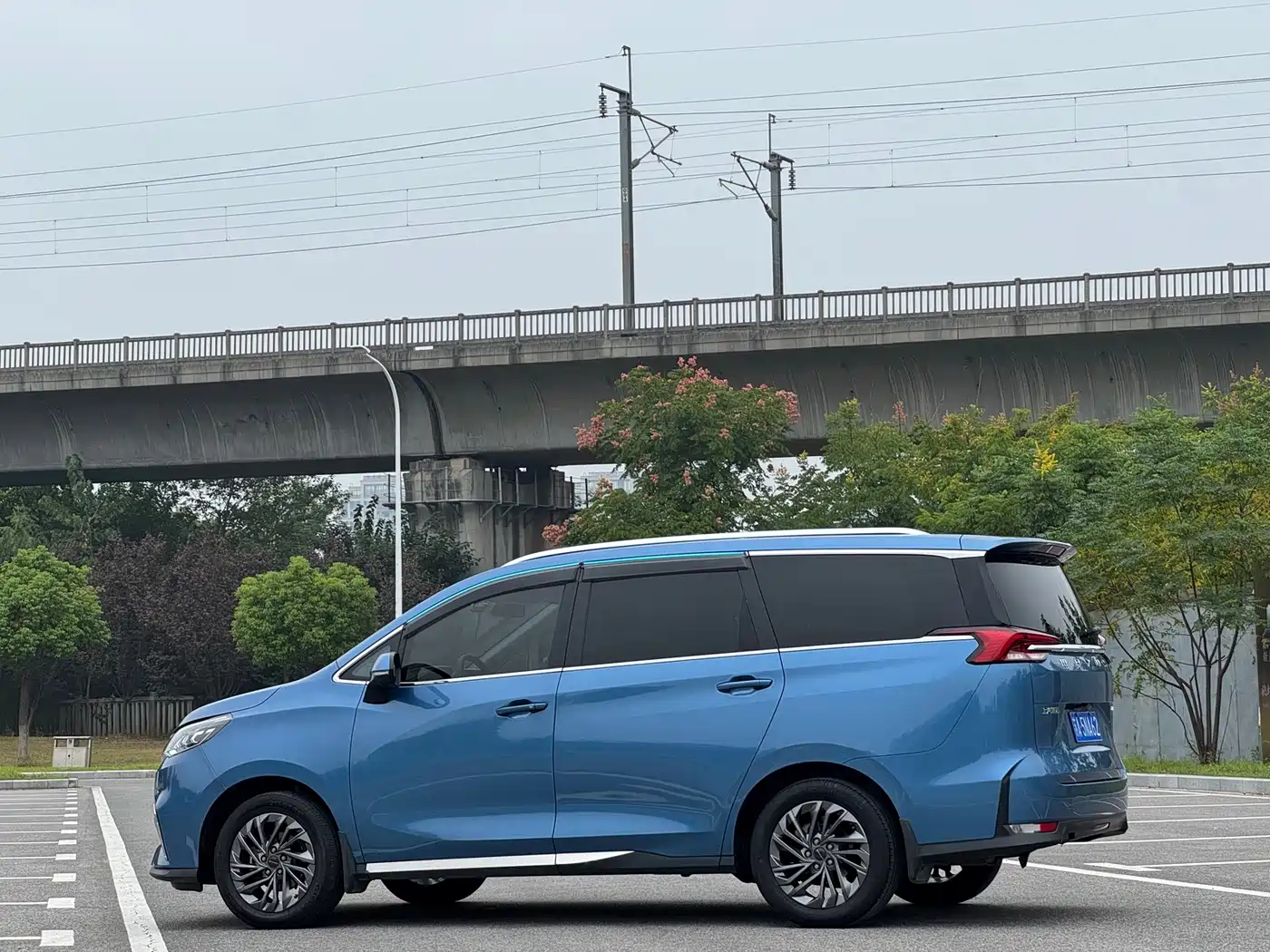 Photo 18 - Maxus Maxus G50