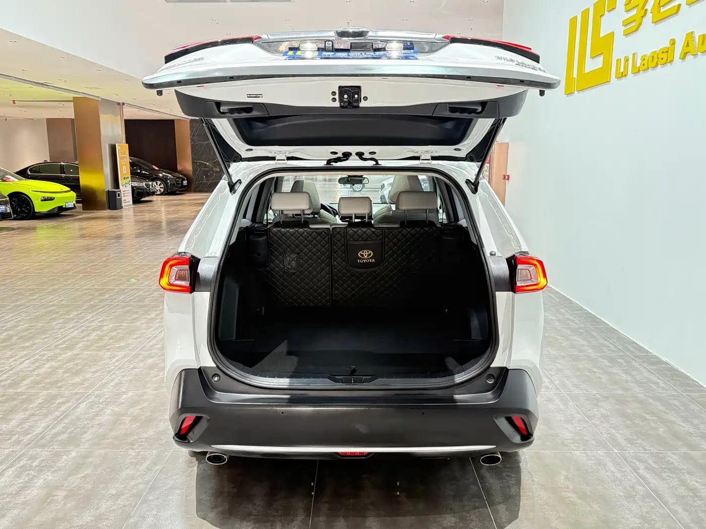 Toyota Wildlander 2020 2020 2.0L CVT AWD Luxury Edition