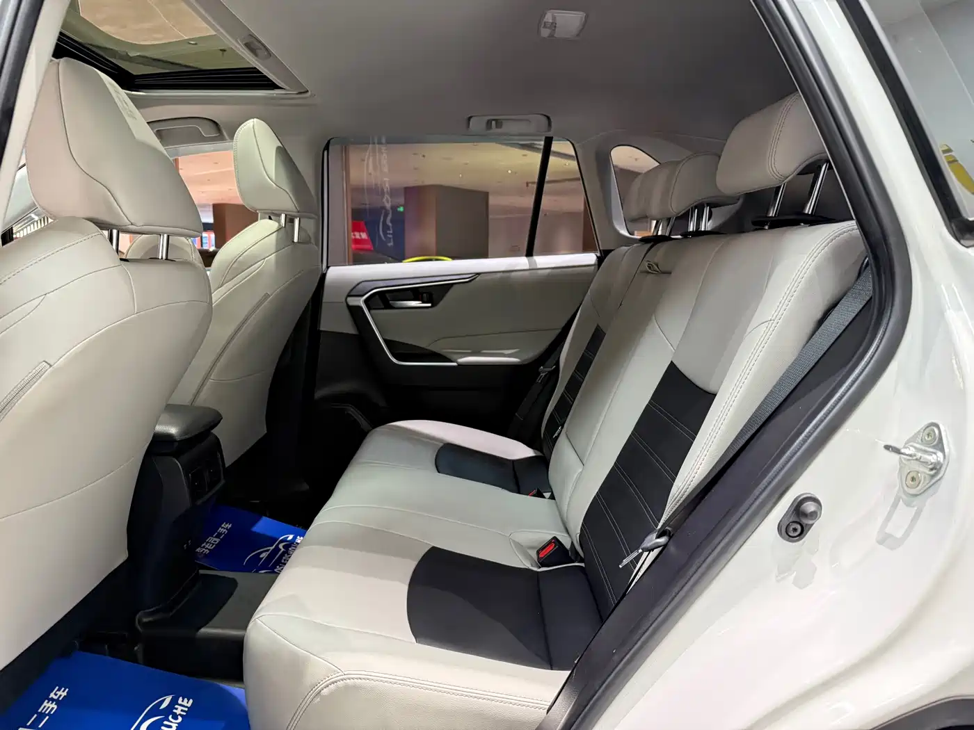Toyota Wildlander 2020 2020 2.0L CVT AWD Luxury Edition