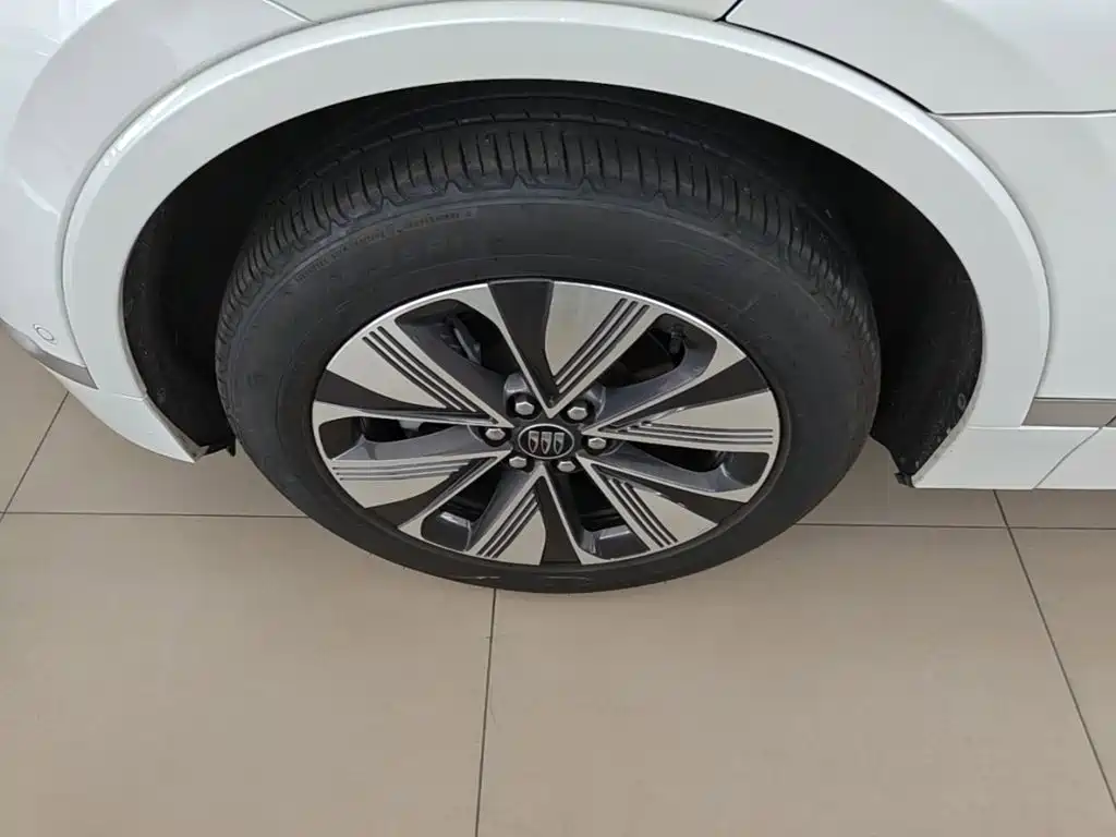 Buick E5 2025 2025 Model 620KM Premium Edition