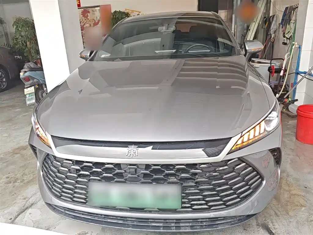BYD Qin PLUS 2025 DM-i Smart Drive 55KM Leader фото 3