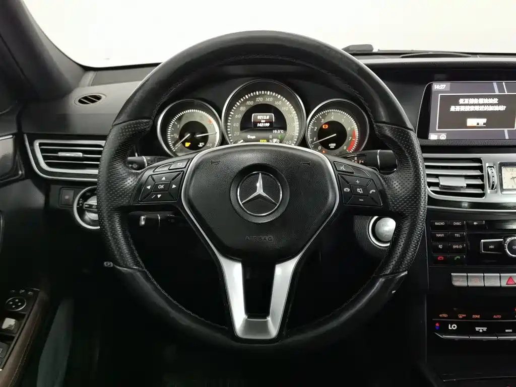 Mercedes-Benz E-Class 2015 E 260 L Sport Luxury фото 11