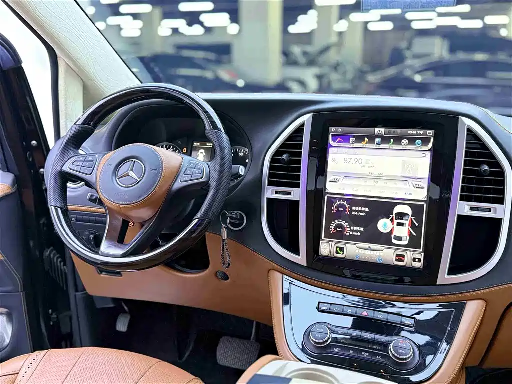 Mercedes-Benz Vito 2018 2.0T Business Edition China VI фото 14