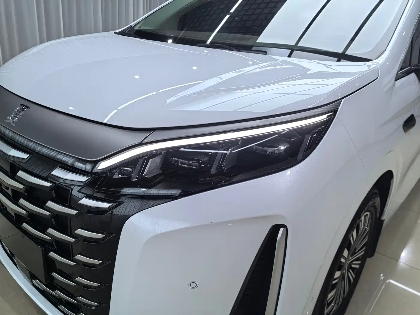 BYD Xia 2025 2025 DM-i 1.5T 180km Surpass Edition