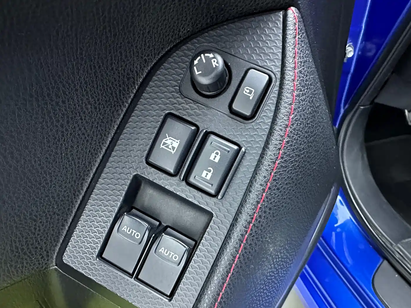 Subaru BRZ 2013 2.0i Manual Luxury фото 18