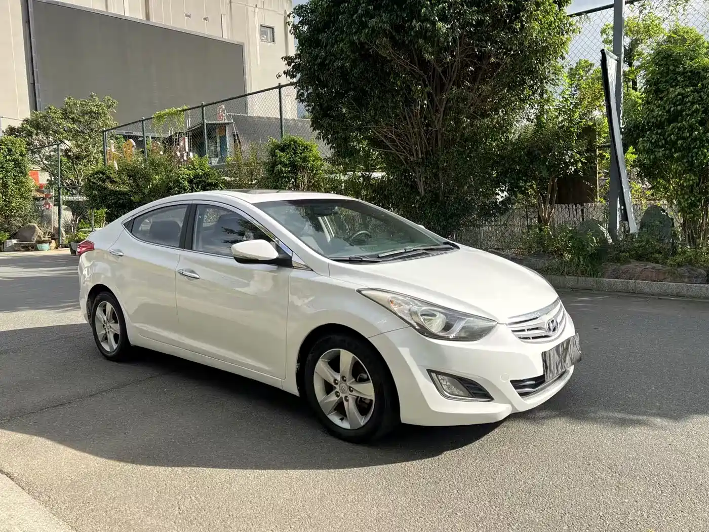 Hyundai Langdong 2013 1.6L Automatic Leading фото 3