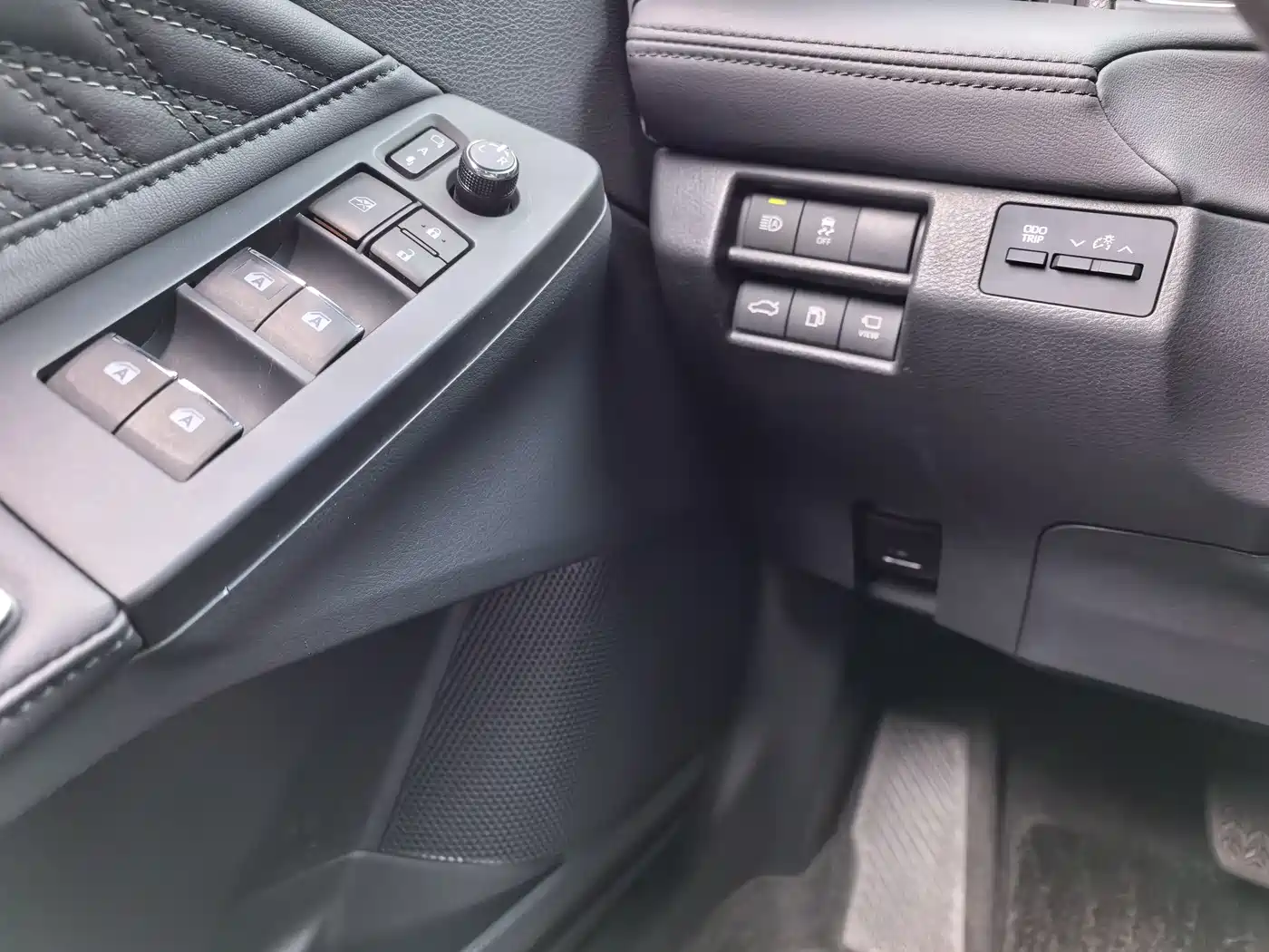 Toyota Avalon 2019 2.5L Touring Premium (China V) фото 4