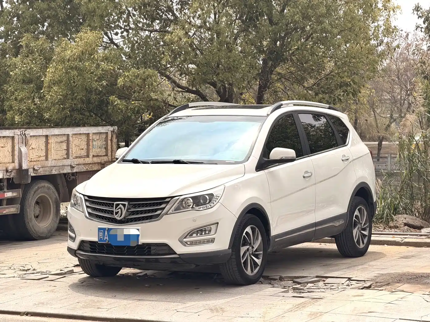 Baojun 560 2017 2016 1.8L Manual Luxury