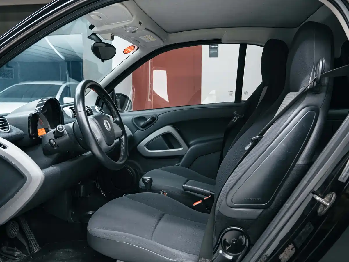 smart fortwo 2013 2012 1.0 MHD Hardtop Standard