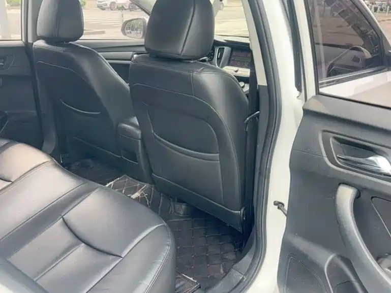 Roewe 360 2017 2017 1.5L Auto Luxury Edition