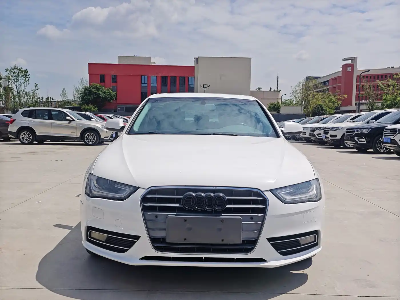 Audi A4L 2013 35 TFSI Automatic Standard фото 2