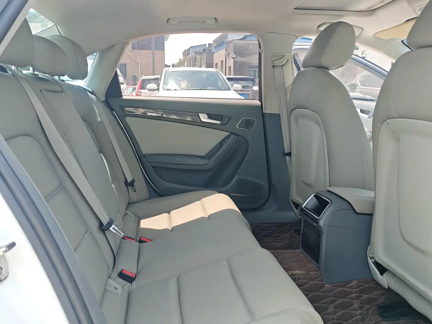 Audi A4L 2013 35 TFSI Automatic Standard фото 8