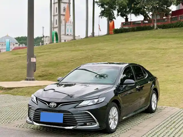 TOYOTA CAMRY 2023