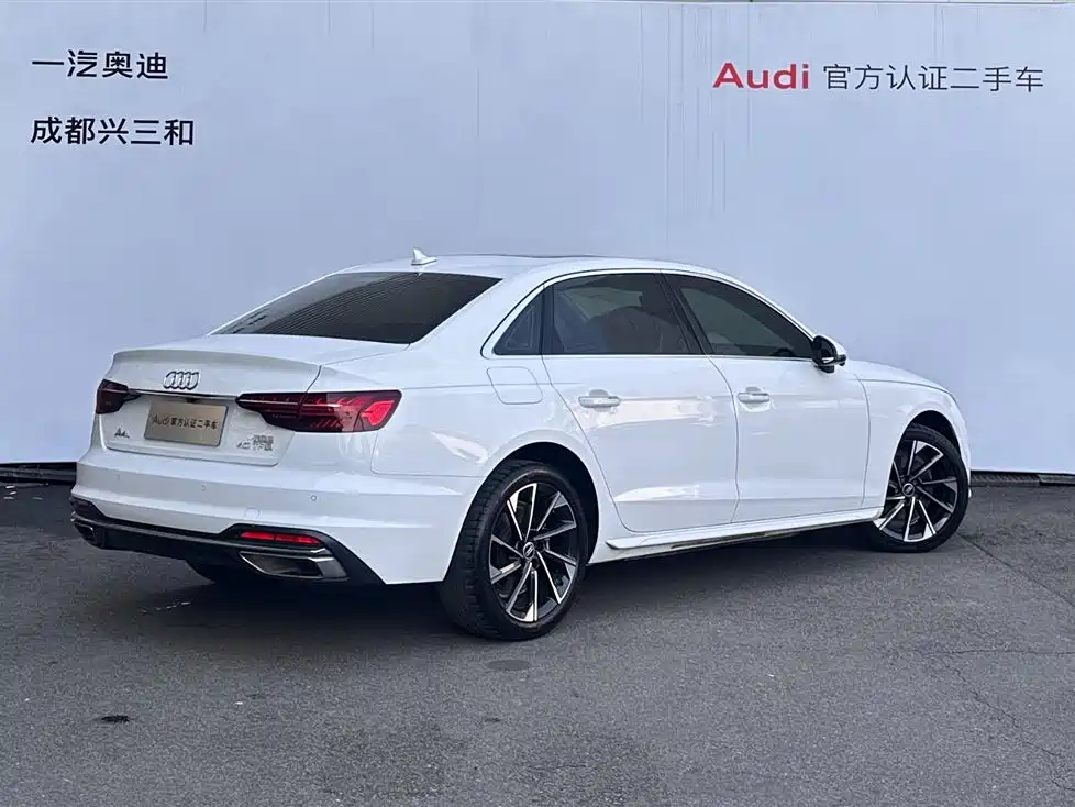 Audi A4L 2022 40 TFSI Fashion Elegance фото 4