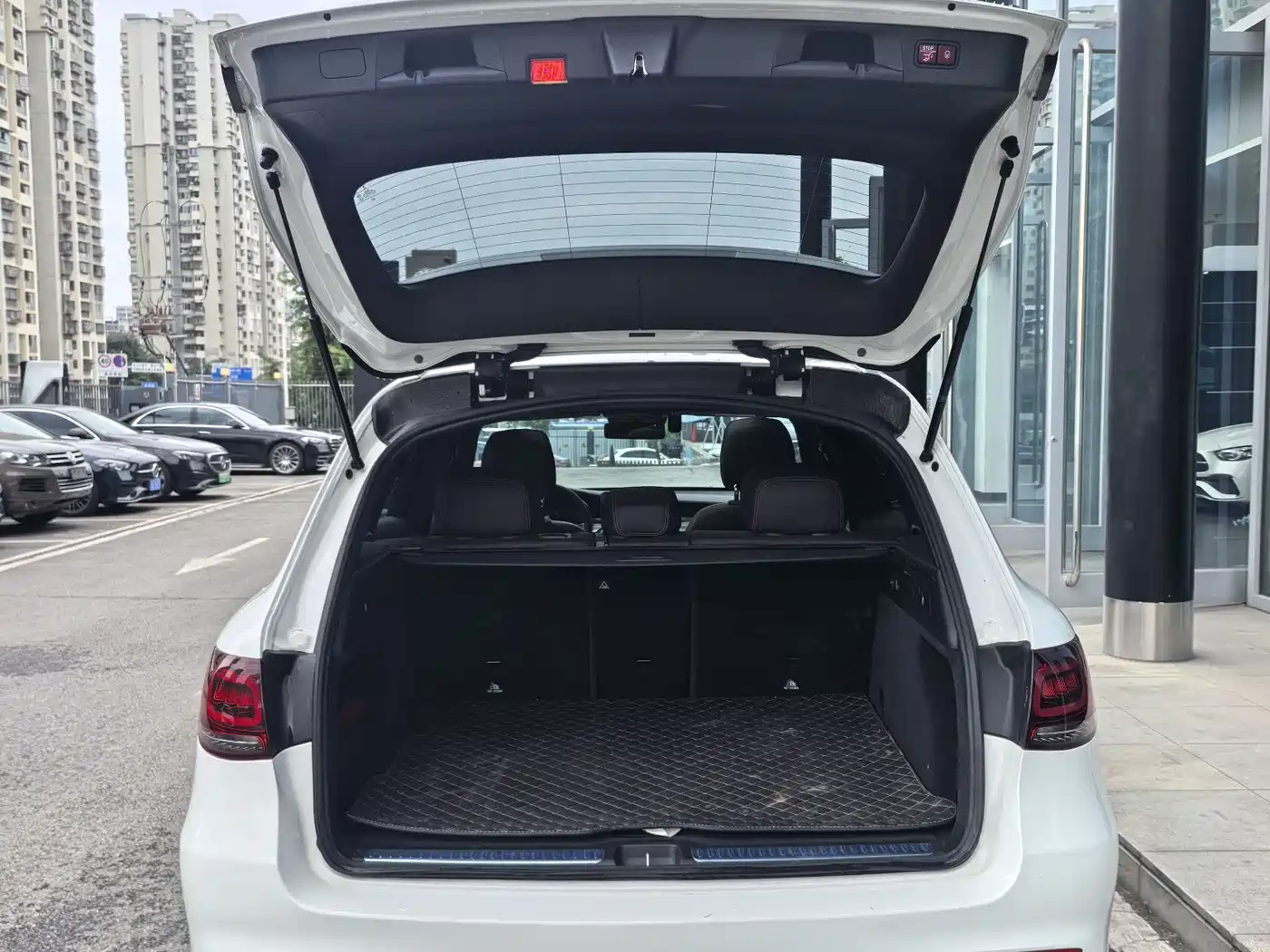 Mercedes-Benz GLC 2022 Model GLC 300 L 4MATIC Dynamic Edition фото 10