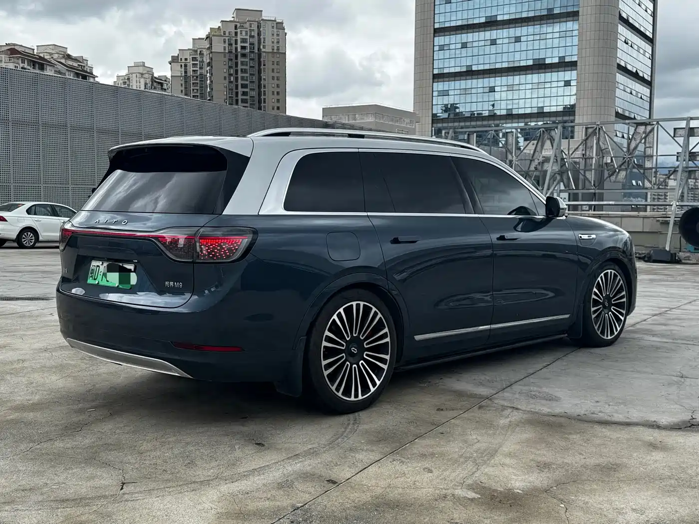 AITO Wenjie AITO M9 2024 2024 Range Extender Max 52kWh 6-seater