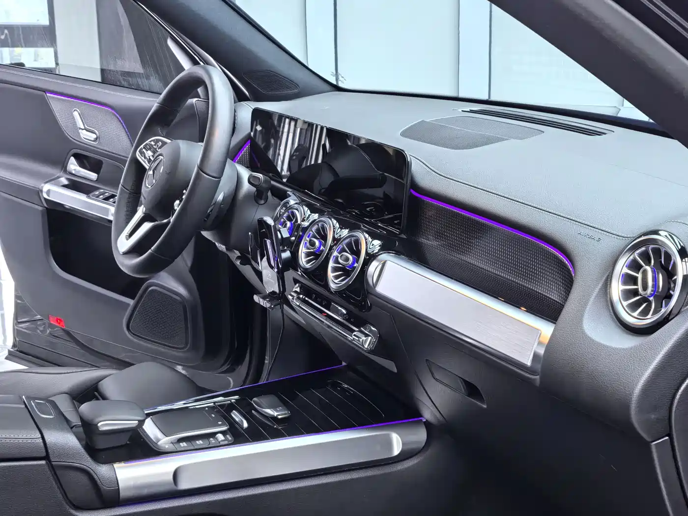 Mercedes-Benz GLB 2022 Model GLB 200 Dynamic Edition фото 4
