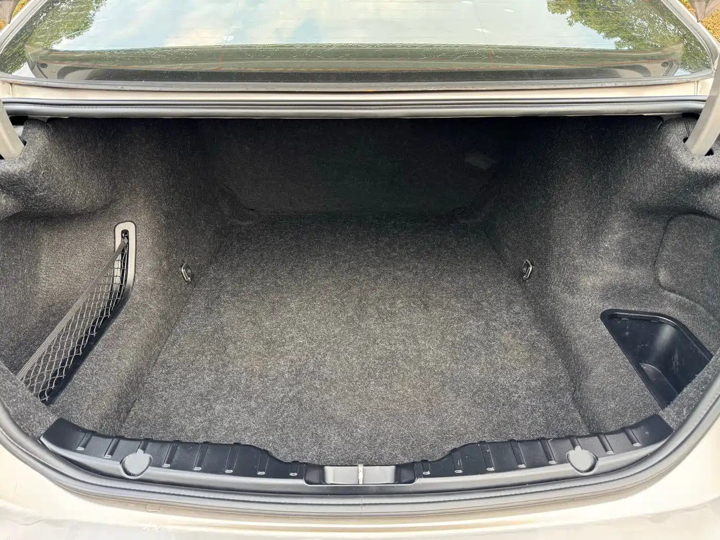BMW 5 Series 2014 525Li Leading фото 10