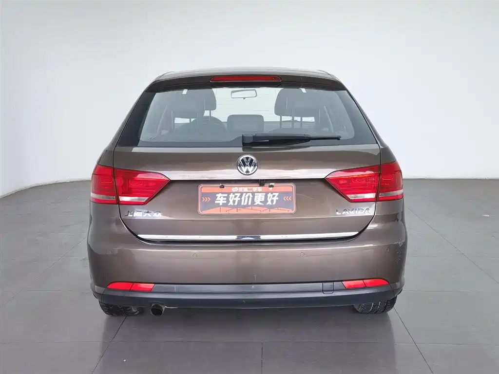 Volkswagen Lavida Tour 2013 1.6L Manual Comfort фото 4