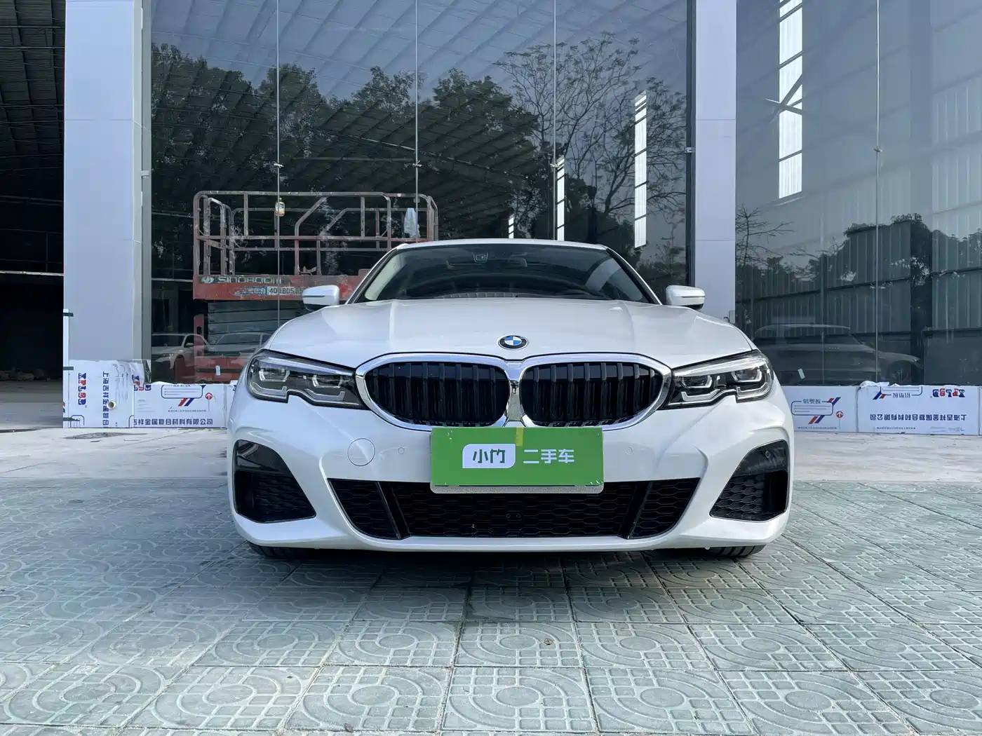 BMW 3 SERIES