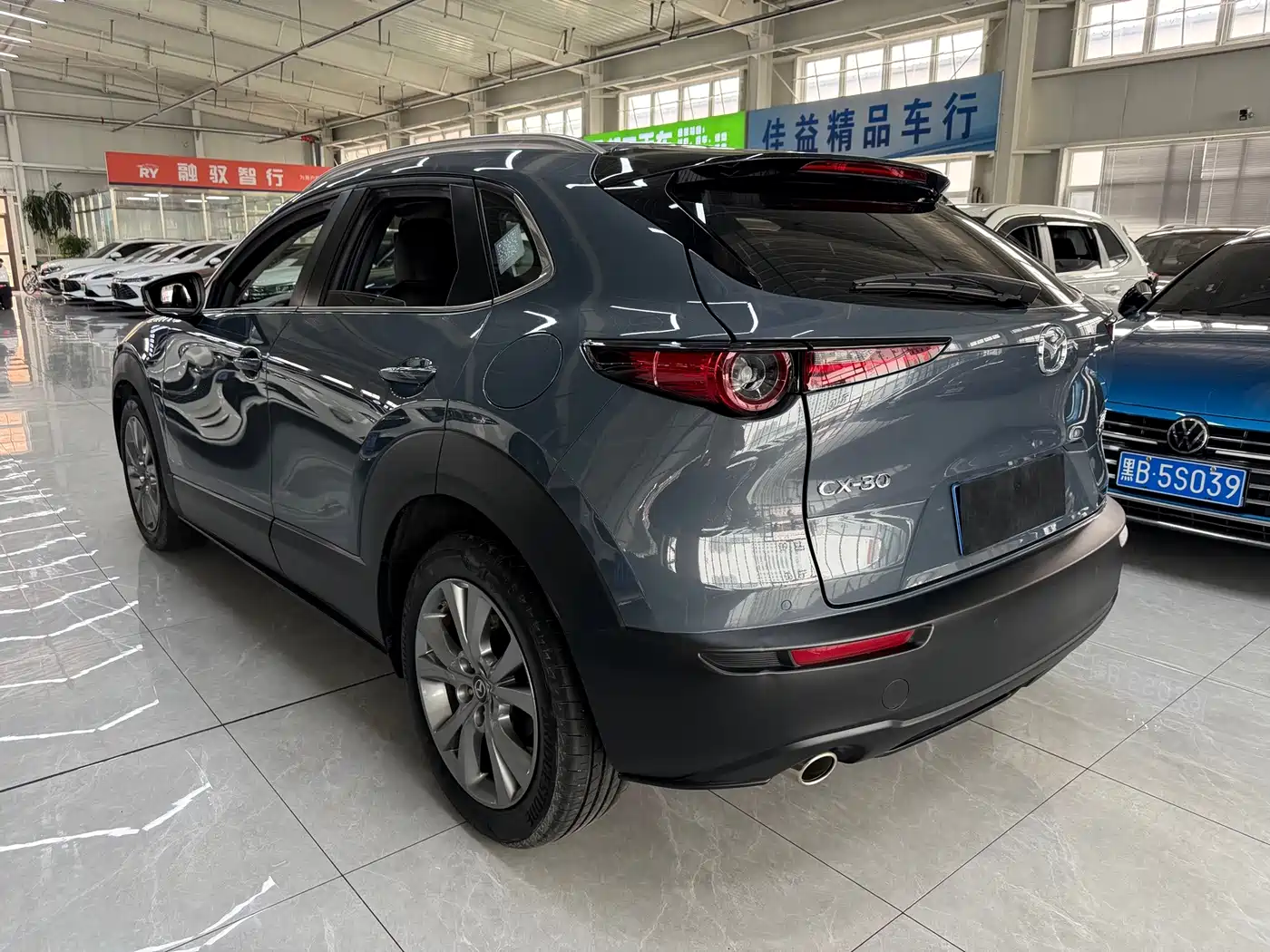 Фото 6 - Mazda CX-30