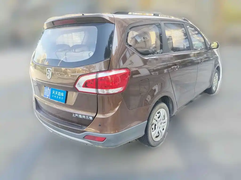 Фото 2 - Baojun 730