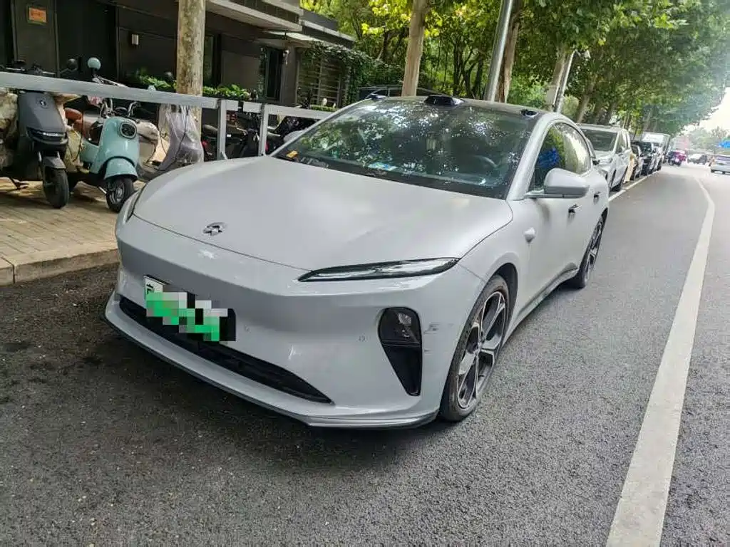 Фото 1 - NIO ET5T