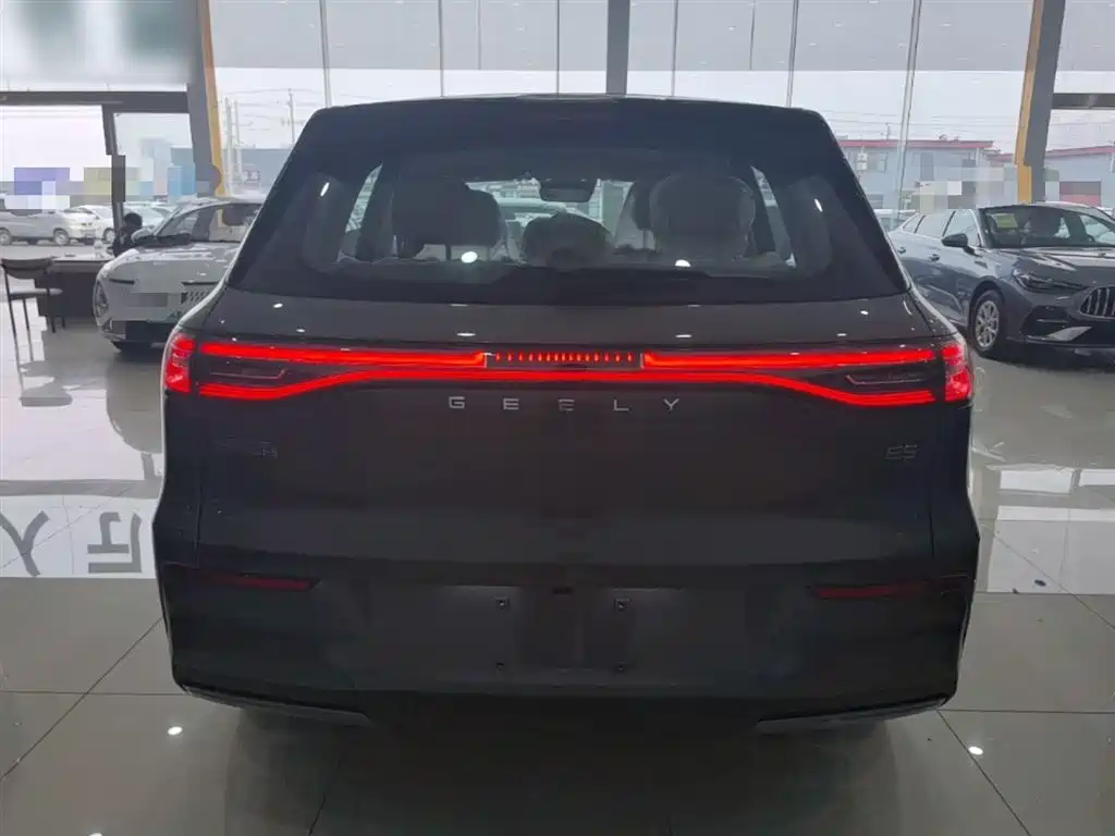 Geely Galaxy Galaxy E5 2026 530km Voyager Edition фото 6