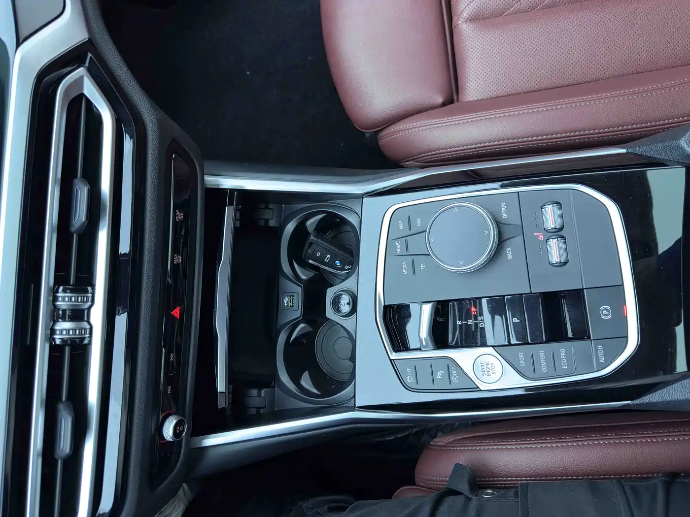 BMW 3 Series 2023 320Li M Sport Package фото 16