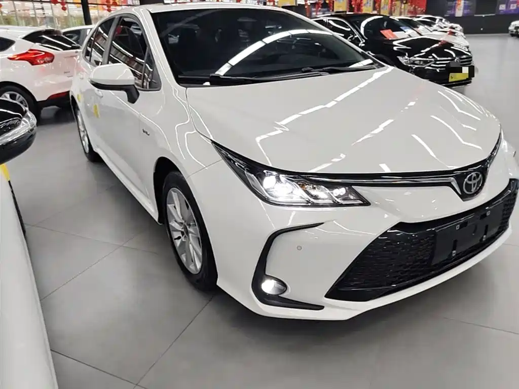 Toyota Corolla 2024 Model 1.8L Smart Hybrid Elite Edition фото 4