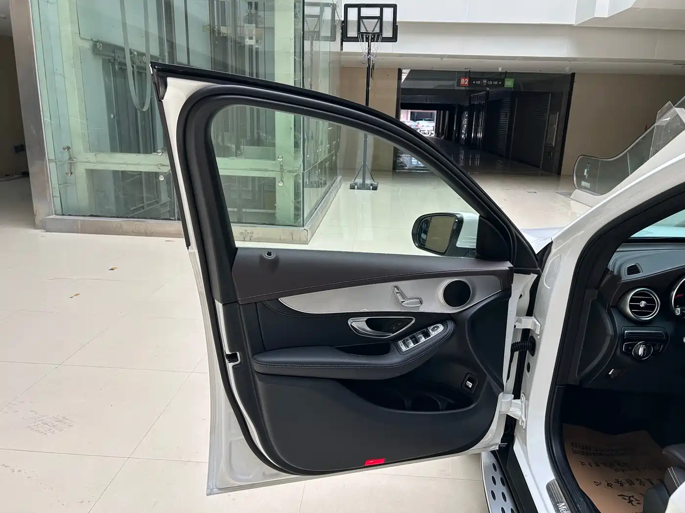 Mercedes-Benz GLC 2019 Model GLC 200 L 4MATIC фото 16
