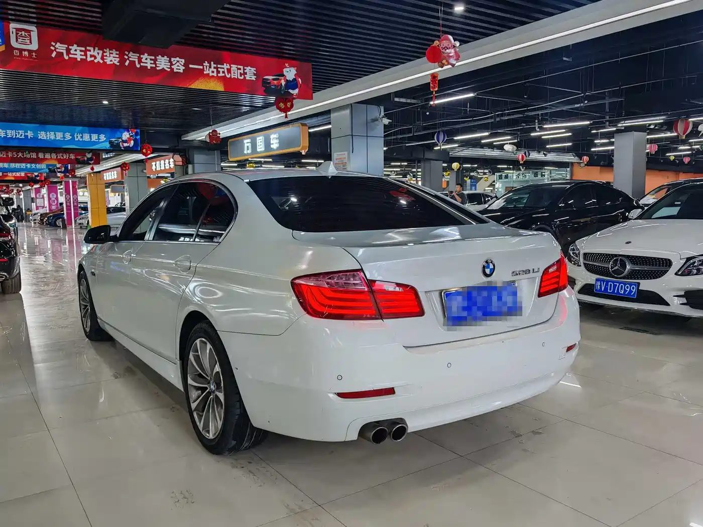 BMW 5 Series 2014 528Li Leading Edition фото 5