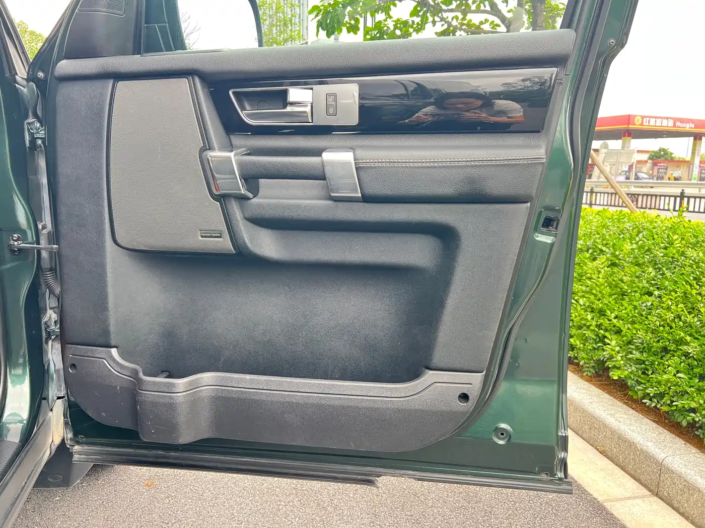 Land Rover Discovery 2011 2.7 TDV6 HSE Diesel фото 38