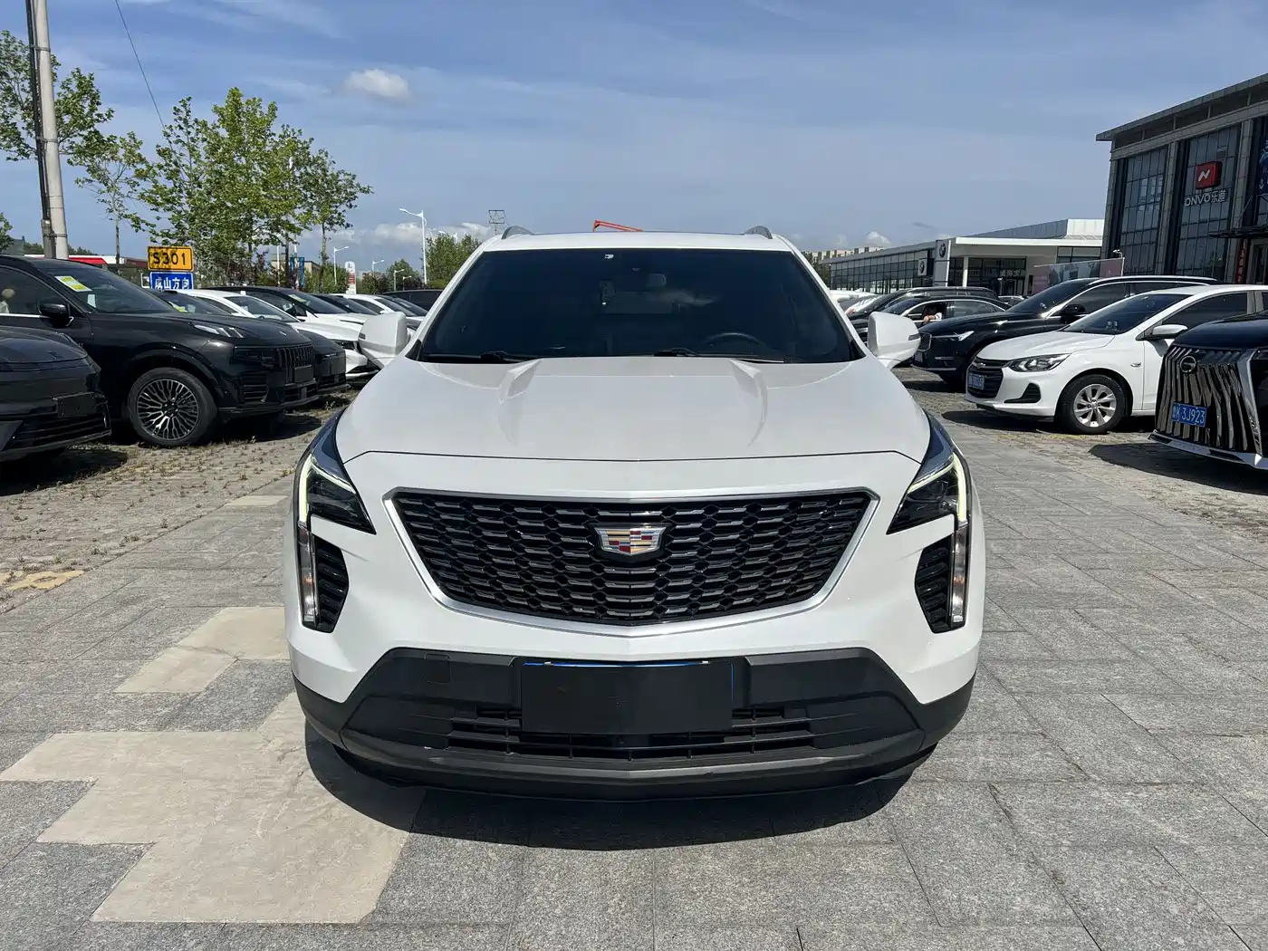 Cadillac XT4 2021 28T FWD Technology Edition фото 2