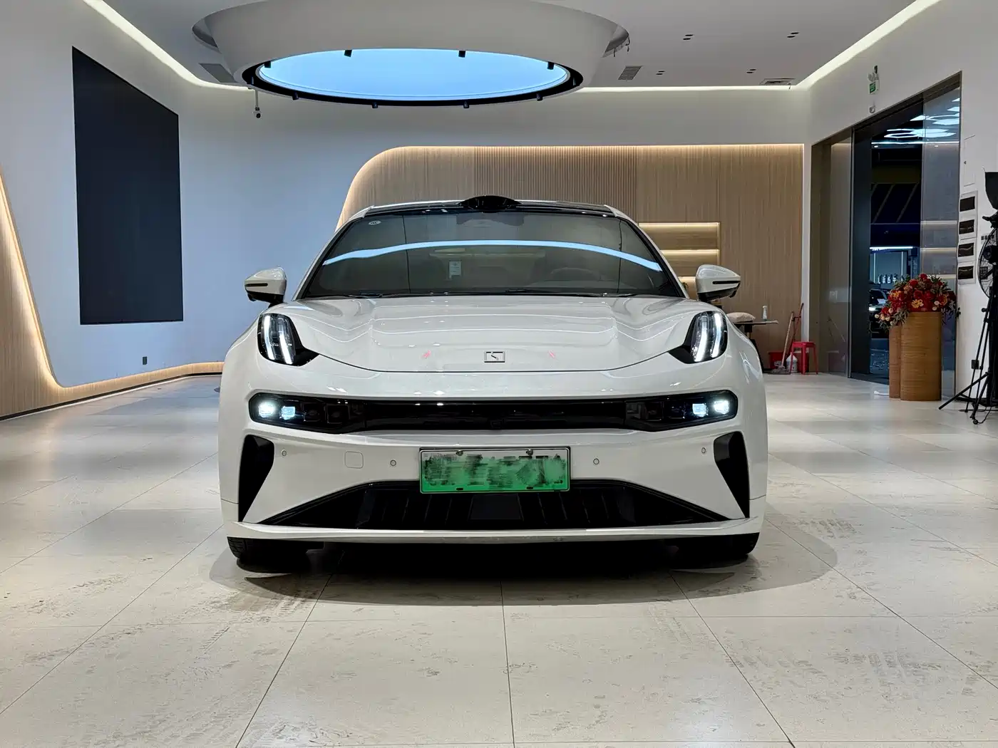 ZEEKR EXTREME KRYPTON 001