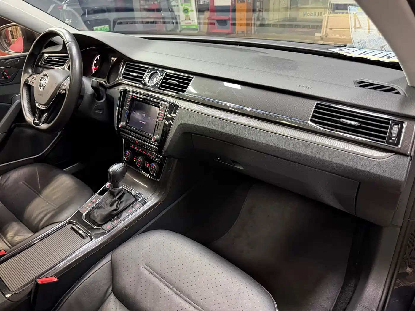 Volkswagen Passat 2016 Model 380TSI DSG Prestige Edition фото 16