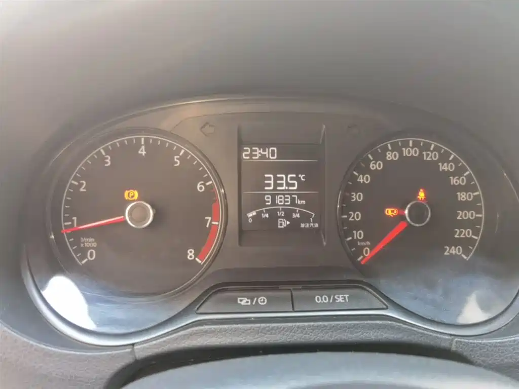 Volkswagen Polo 2016 1.4L Manual Trend фото 12