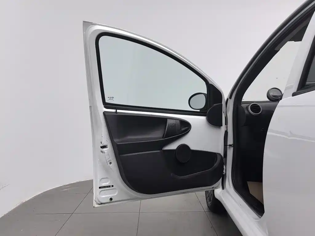 BYD F0 2017 2015 1.0L AMT Xuan Cool Edition
