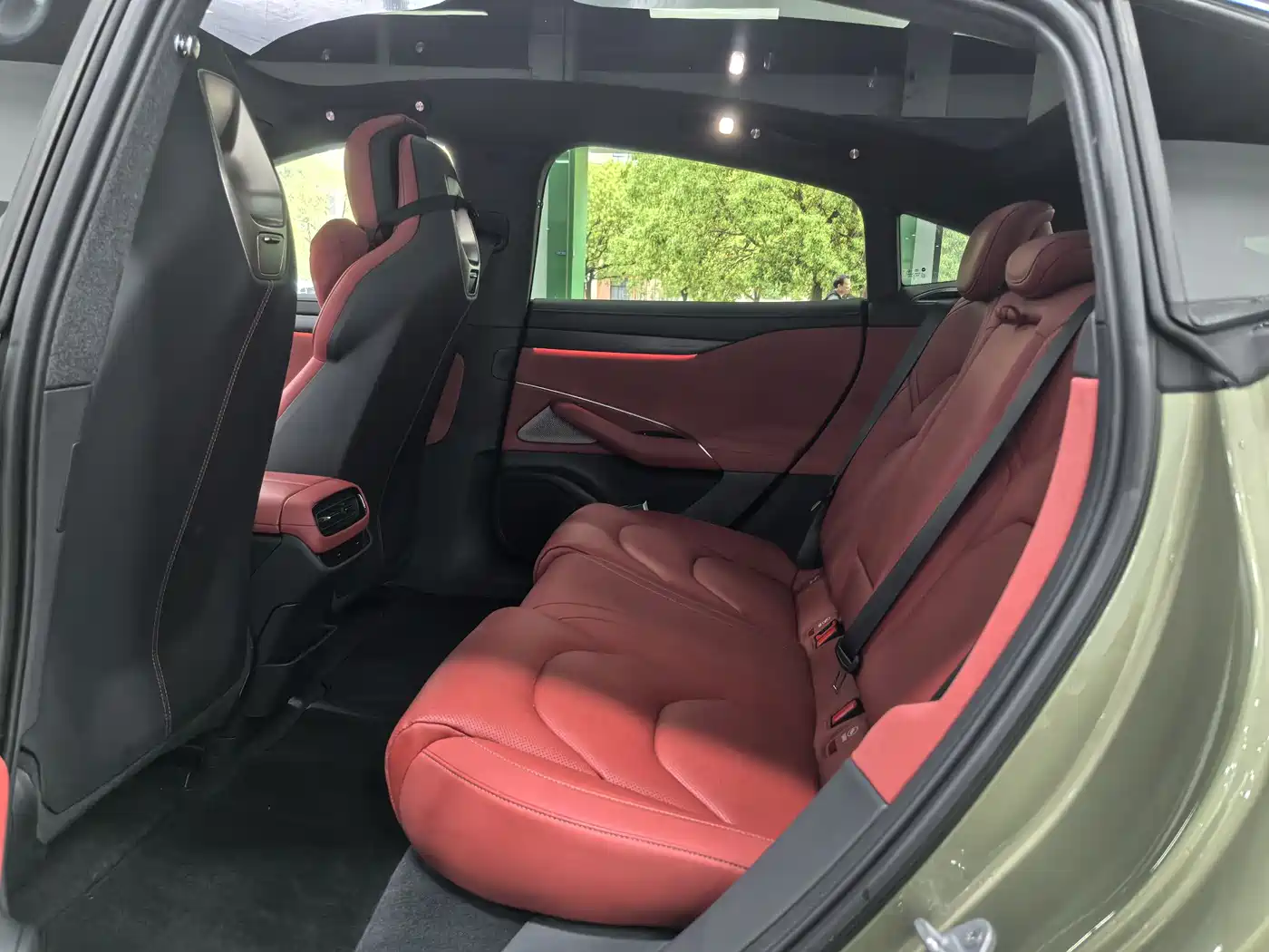 XIAOMI CAR XIAOMI SU7