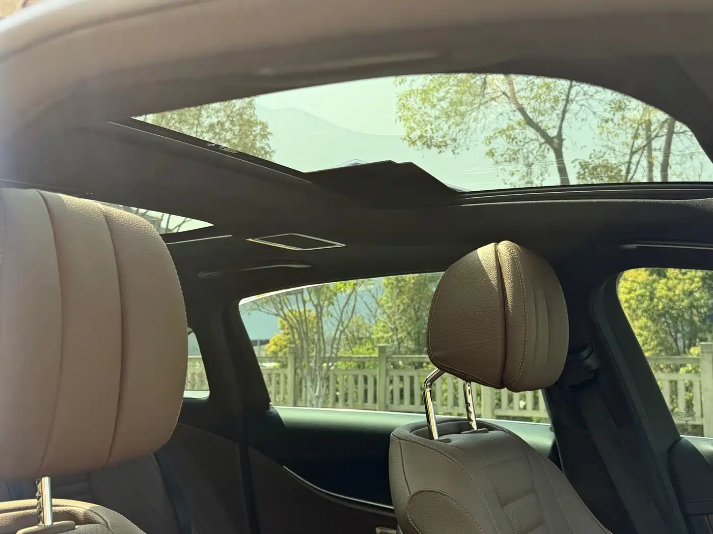 Mercedes-Benz E-Class 2023 E 300 L Luxury фото 7